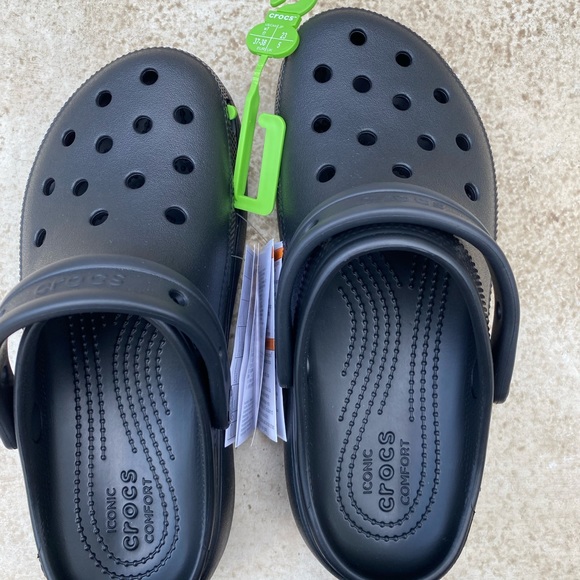 NWT Women’s Classic Platform Clog Black Size 7 - Picture 3 of 3